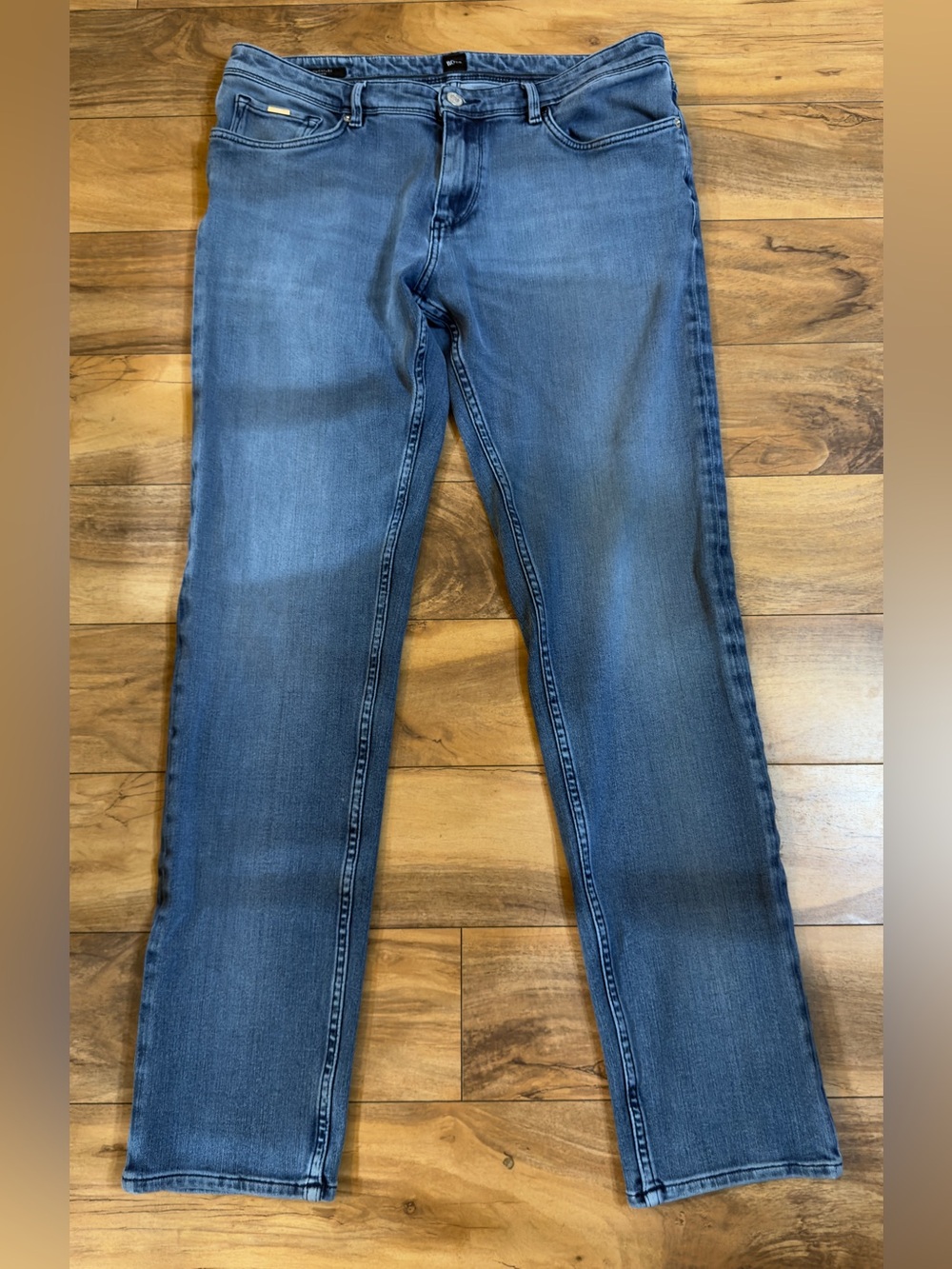 BOSS Candiani Light Wash Jeans Men’s Size 33 Waist Italian Premium Stretch Denim